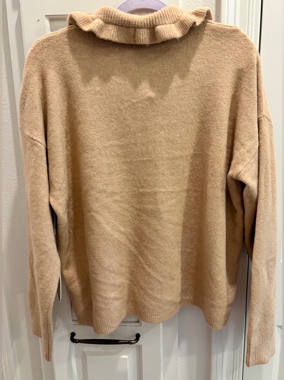 NWT CYRUS Tan Ruffle-Collar Button Cardigan Sweater Women’s Size XL - Picture 2 of 4